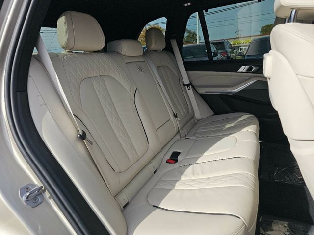 2019 BMW X5 xDrive40i Sports Activity Vehicle - 22939518 - 18