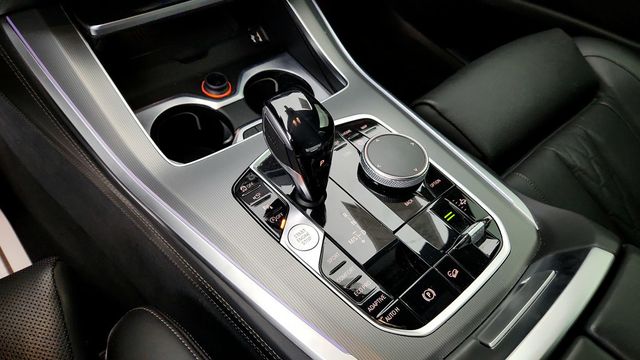 2019 BMW X5 xDrive50i SAV with Executive & Driving Assistance Pro. Packages - 22944671 - 16