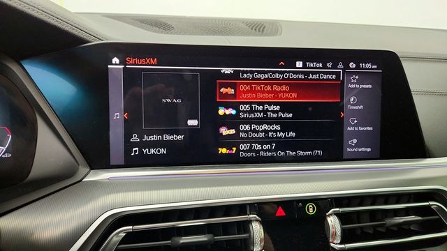 2019 BMW X5 xDrive50i SAV with Executive & Driving Assistance Pro. Packages - 22944671 - 18