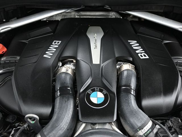 2019 BMW X5 xDrive50i Sports Activity Vehicle - 22987257 - 19