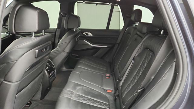 2019 BMW X5 xDrive50i Sports Activity Vehicle - 22944671 - 21