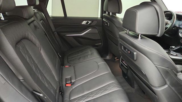 2019 BMW X5 xDrive50i Sports Activity Vehicle - 22944671 - 23