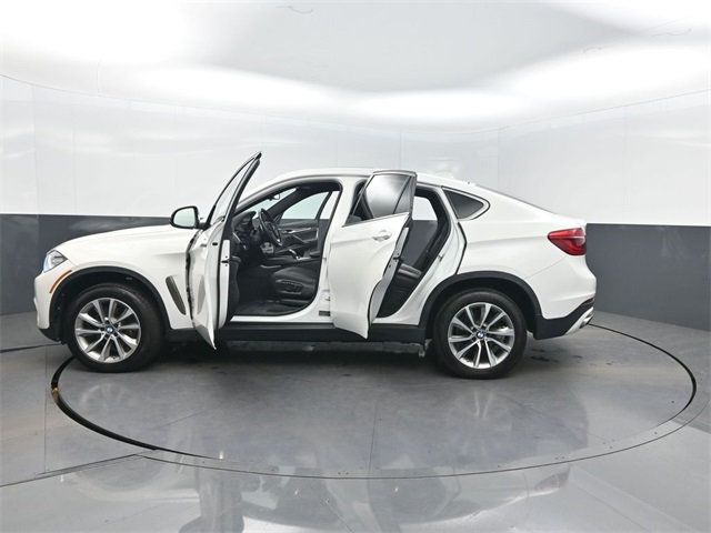 2019 BMW X6 xDrive35i Sports Activity Coupe - 22979951 - 40