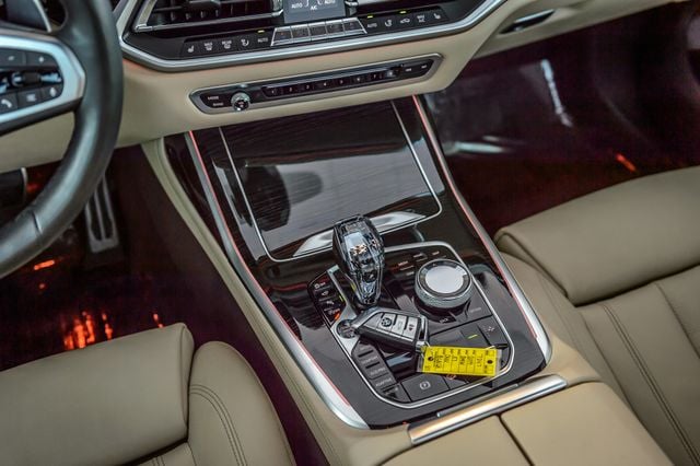 2019 BMW X7 X7 40i xDRIVE M SPORT - BLACK ON BEIGE - NAV - PANO ROOF  - 22953894 - 35