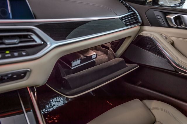 2019 BMW X7 X7 40i xDRIVE M SPORT - BLACK ON BEIGE - NAV - PANO ROOF  - 22953894 - 39