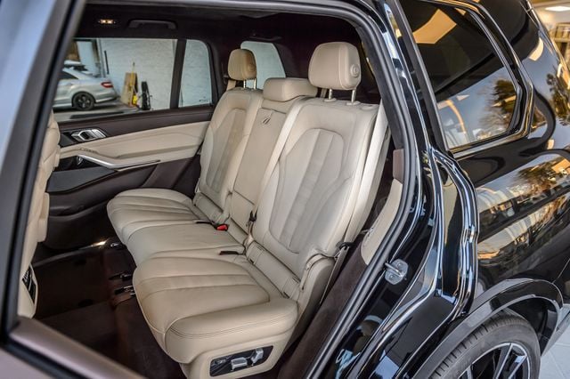 2019 BMW X7 X7 40i xDRIVE M SPORT - BLACK ON BEIGE - NAV - PANO ROOF  - 22953894 - 45