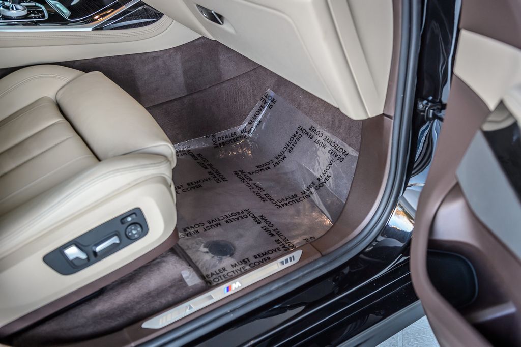 2019 BMW X7 X7 40i xDRIVE M SPORT - BLACK ON BEIGE - NAV - PANO ROOF  - 22953894 - 51