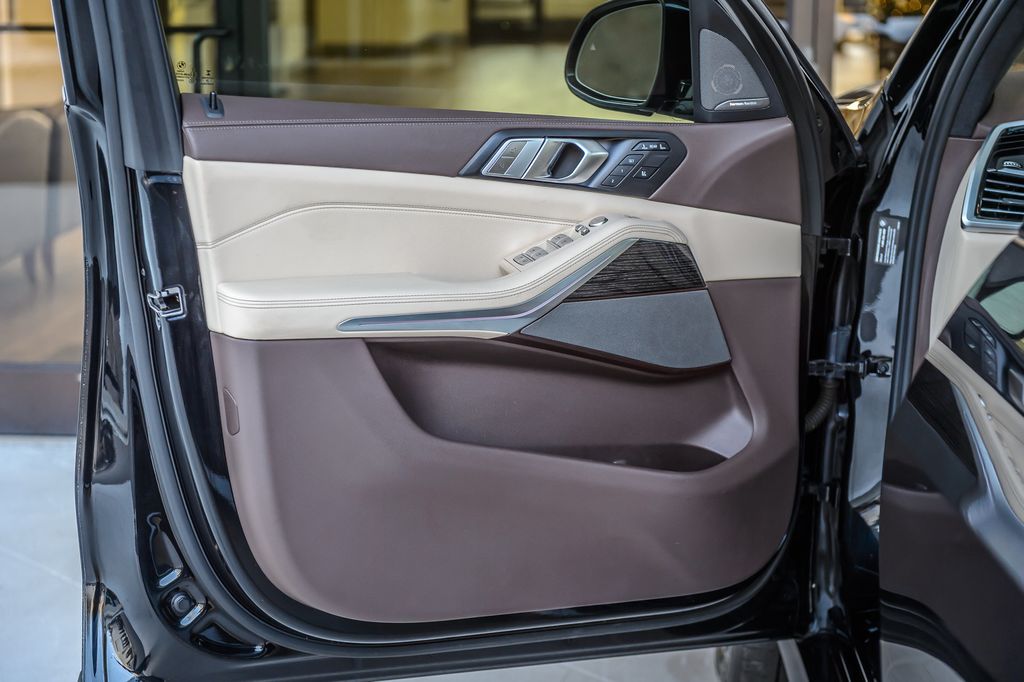 2019 BMW X7 X7 40i xDRIVE M SPORT - BLACK ON BEIGE - NAV - PANO ROOF  - 22953894 - 52