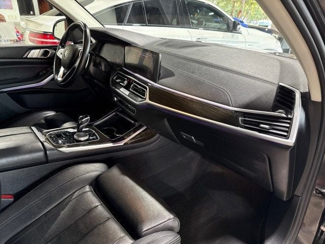 2019 BMW X7 xDrive40i Sports Activity Vehicle - 22919503 - 26