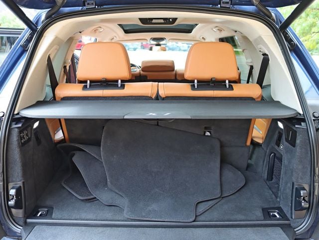 2019 BMW X7 xDrive40i Sports Activity Vehicle - 23036358 - 39