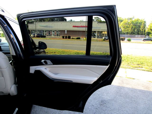 2019 BMW X7 xDrive40i Sports Activity Vehicle - 22917437 - 42