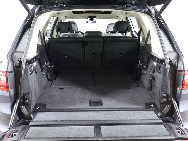 2019 BMW X7 xDrive40i Sports Activity Vehicle - 22955749 - 24