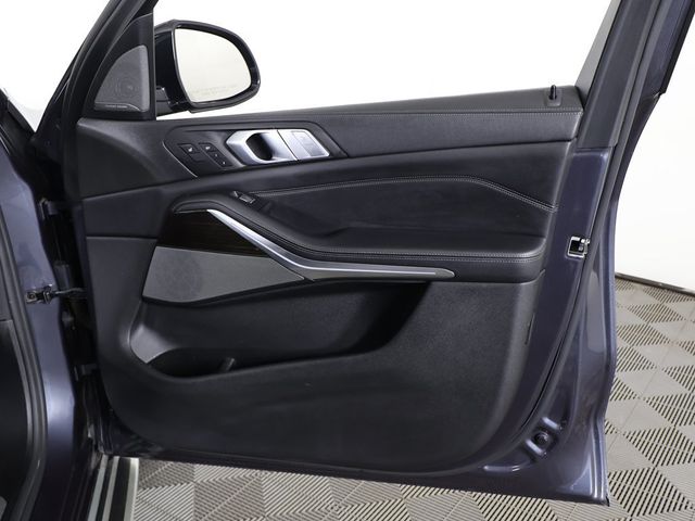 2019 BMW X7 xDrive40i Sports Activity Vehicle - 22955749 - 30