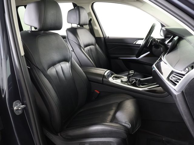 2019 BMW X7 xDrive40i Sports Activity Vehicle - 22955749 - 38