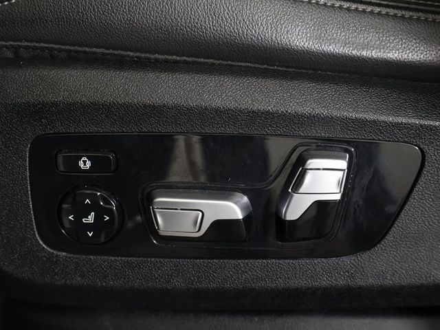 2019 BMW X7 xDrive40i Sports Activity Vehicle - 22955749 - 39