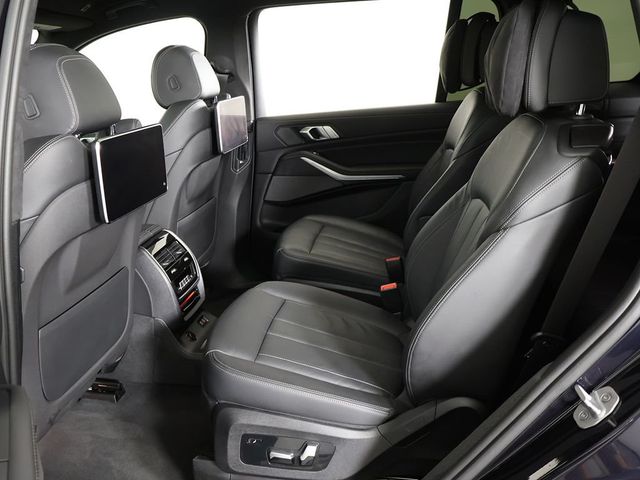 2019 BMW X7 xDrive40i Sports Activity Vehicle - 23064383 - 40