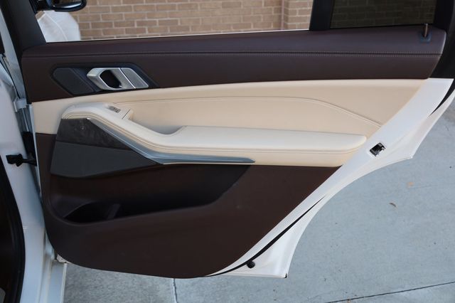 2019 BMW X7 xDrive40i Sports Activity Vehicle - 22947438 - 19