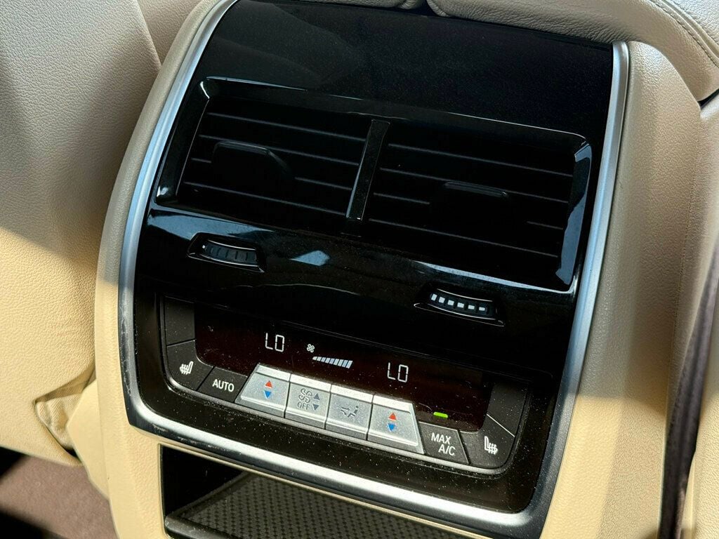 2019 BMW X7 xDrive40i Sports Activity Vehicle - 22872666 - 30