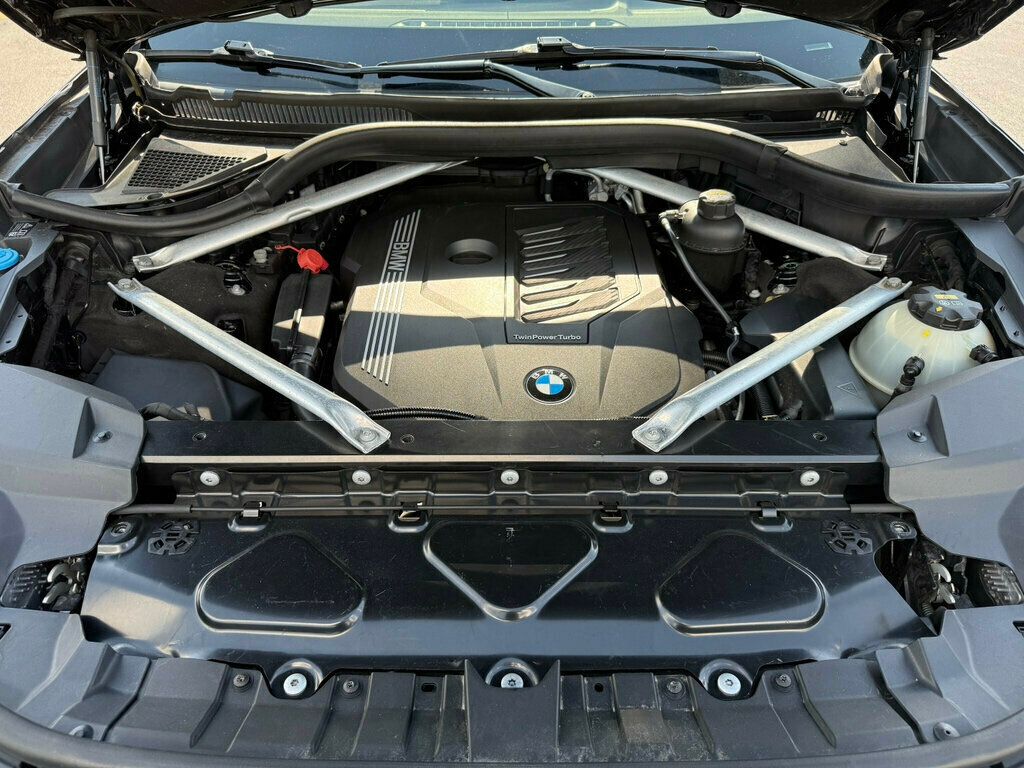 2019 BMW X7 xDrive40i Sports Activity Vehicle - 22872666 - 33