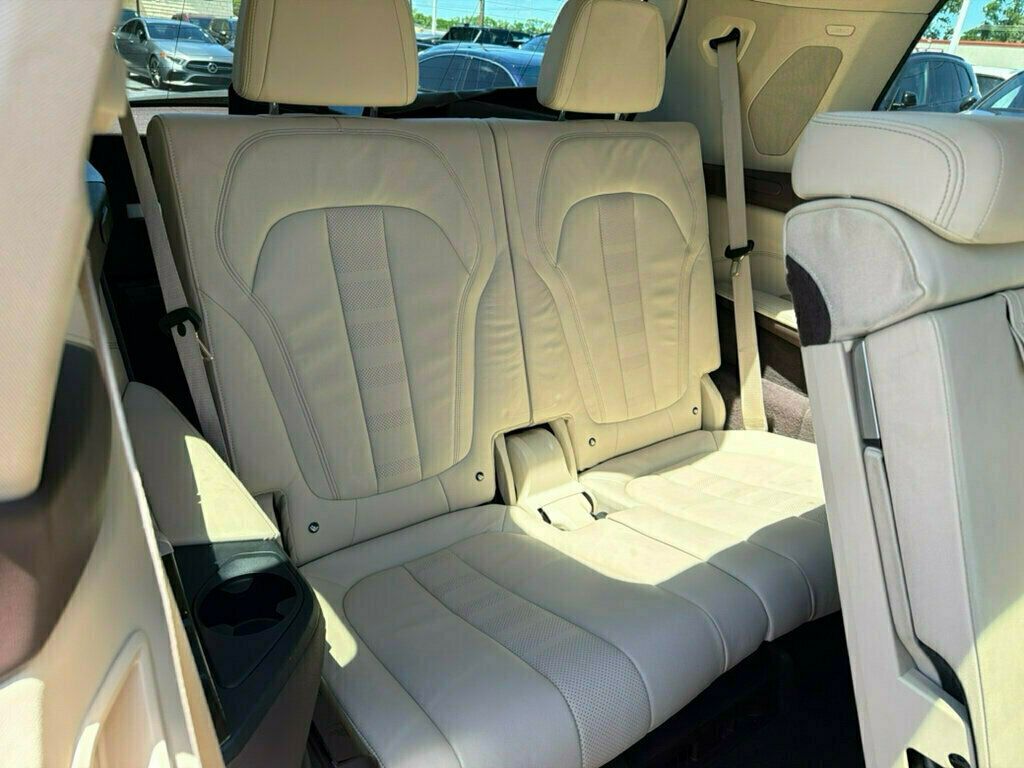 2019 BMW X7 xDrive40i Sports Activity Vehicle - 23040323 - 24