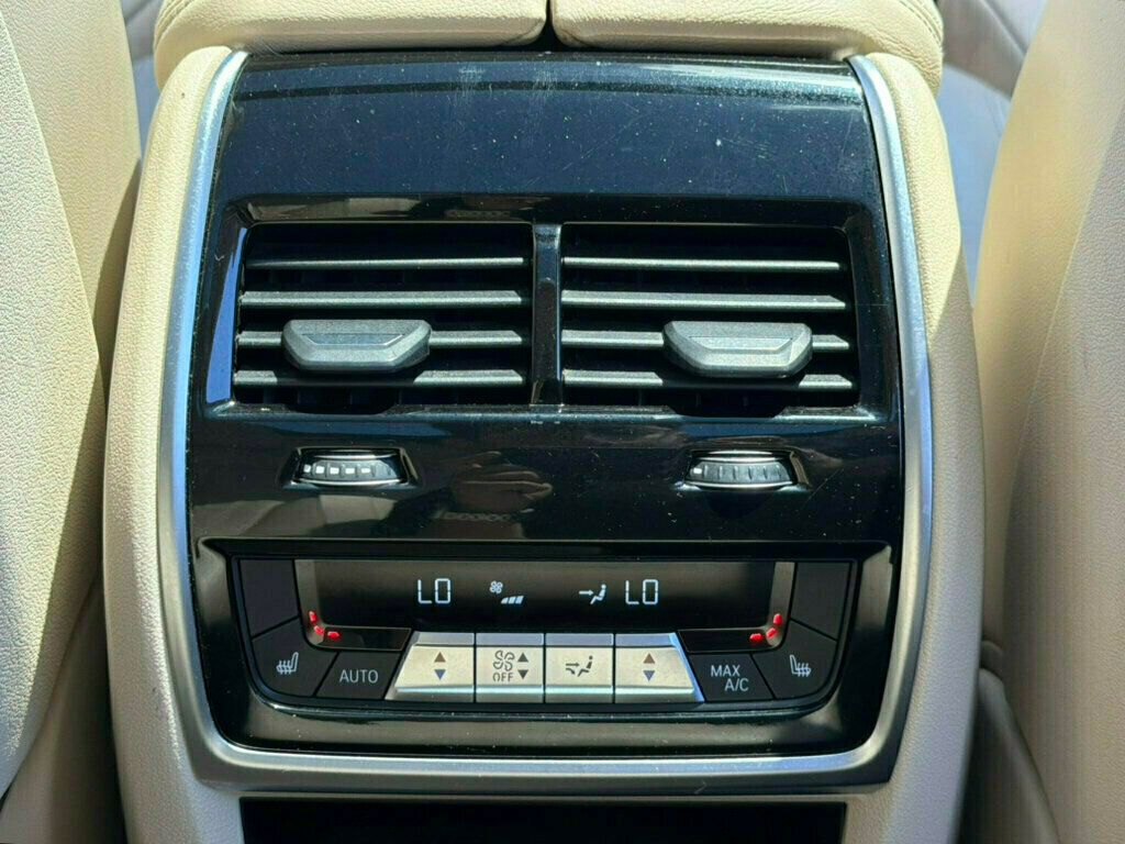 2019 BMW X7 xDrive40i Sports Activity Vehicle - 23040323 - 28