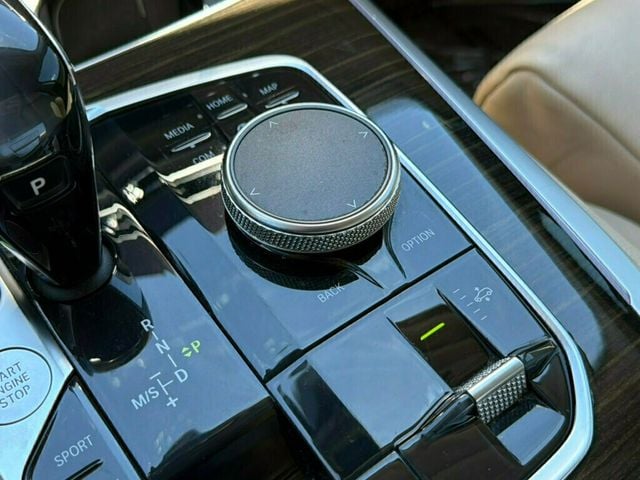 2019 BMW X7 xDrive40i Sports Activity Vehicle - 23040323 - 38