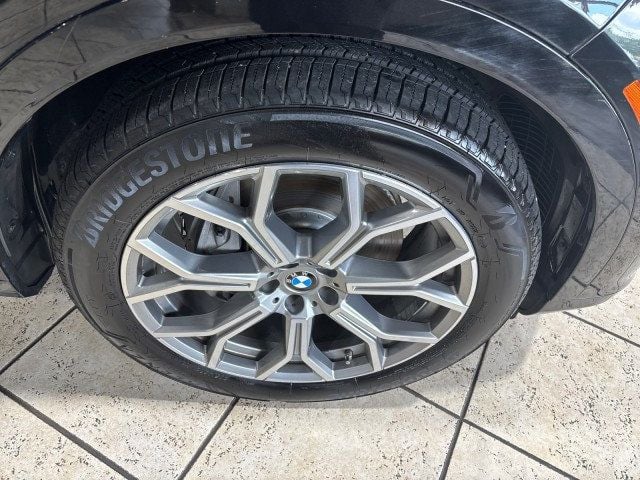 2019 BMW X7 xDrive50i Sports Activity Vehicle - 22883288 - 26