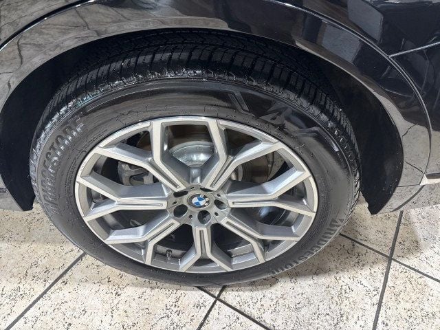 2019 BMW X7 xDrive50i Sports Activity Vehicle - 22883288 - 28