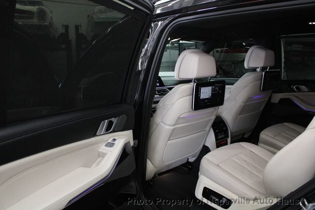 2019 BMW X7 xDrive50i Sports Activity Vehicle - 22986539 - 38