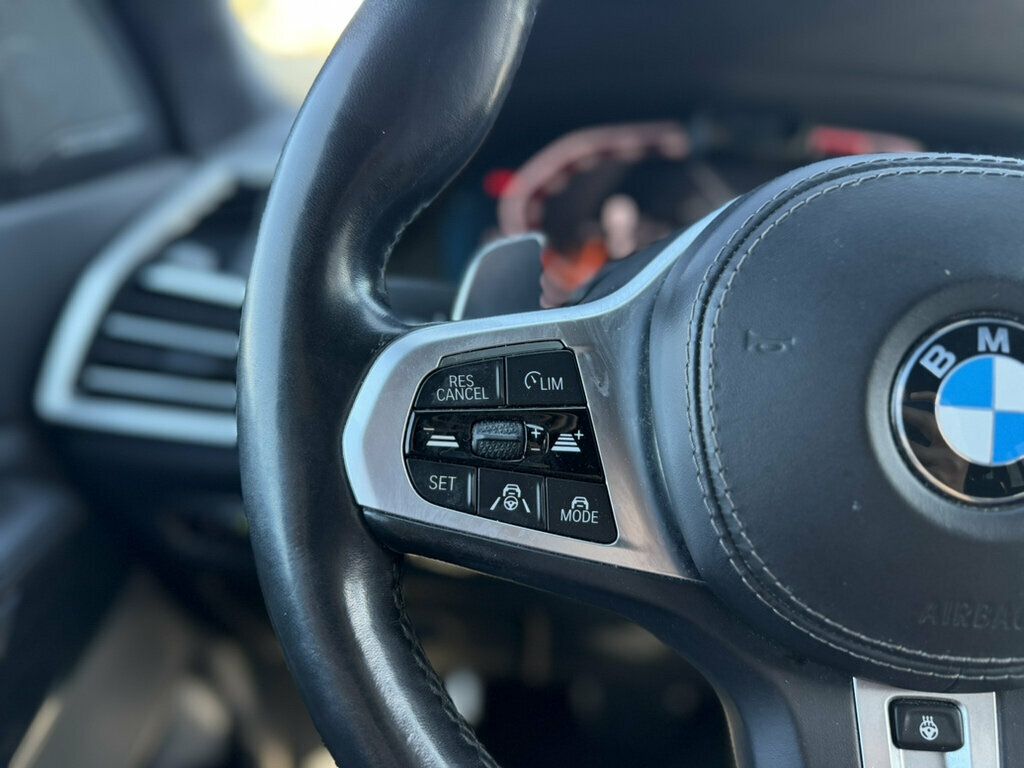 BMW X7 photo 12