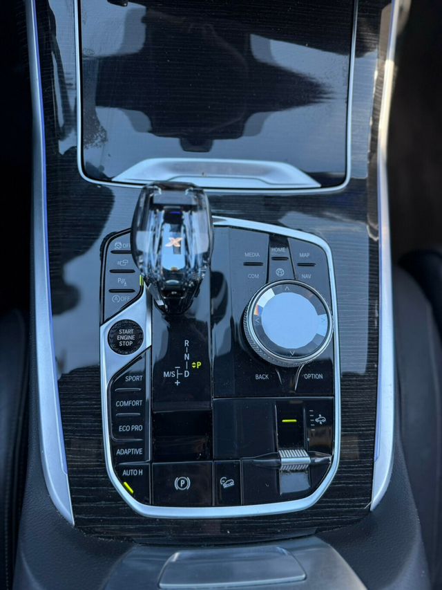 2019 BMW X7 xDrive50i Sports Activity Vehicle - 23061567 - 17