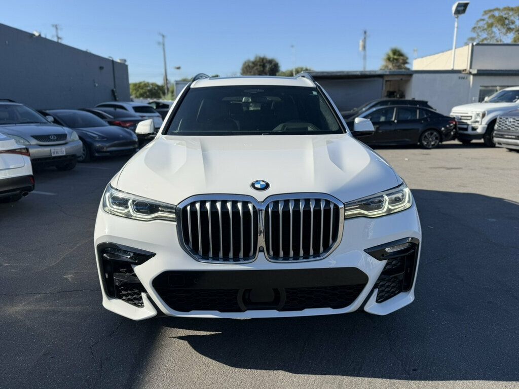 BMW X7 photo 2