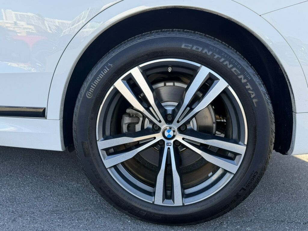 BMW X7 photo 33
