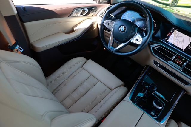 2019 BMW X7 xDrive50i Sports Activity Vehicle - 22939611 - 21