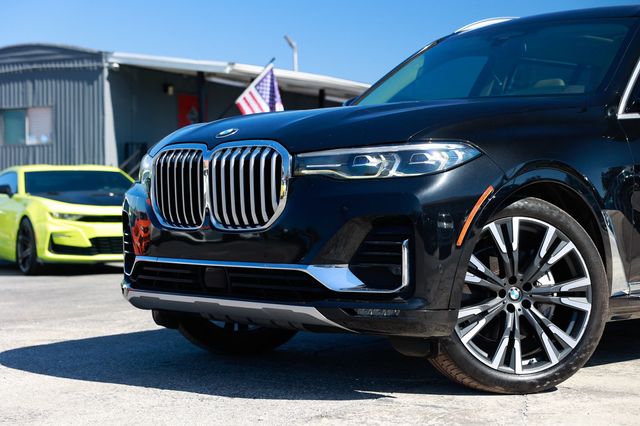 2019 BMW X7 xDrive50i Sports Activity Vehicle - 22939611 - 37