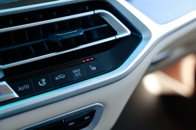 2019 BMW X7 xDrive50i Sports Activity Vehicle - 22939611 - 39