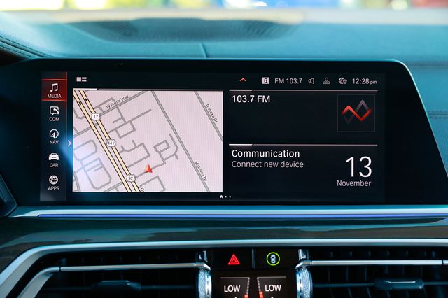 2019 BMW X7 xDrive50i Sports Activity Vehicle - 22939611 - 40