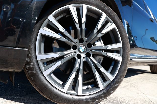 2019 BMW X7 xDrive50i Sports Activity Vehicle - 22939611 - 43