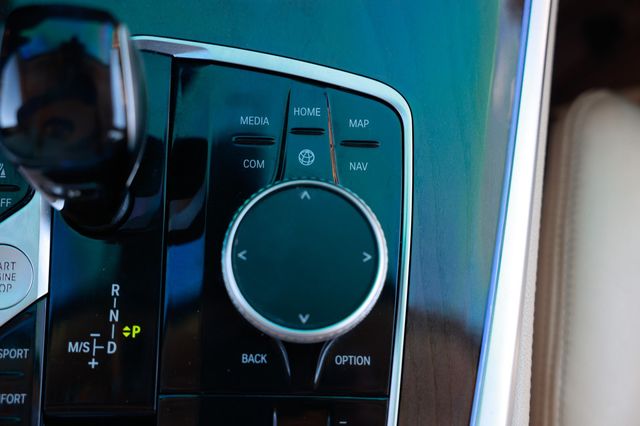 2019 BMW X7 xDrive50i Sports Activity Vehicle - 22939611 - 47