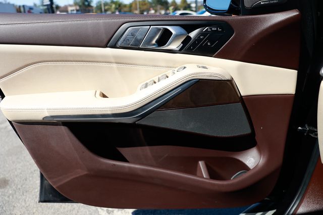 2019 BMW X7 xDrive50i Sports Activity Vehicle - 22939611 - 53