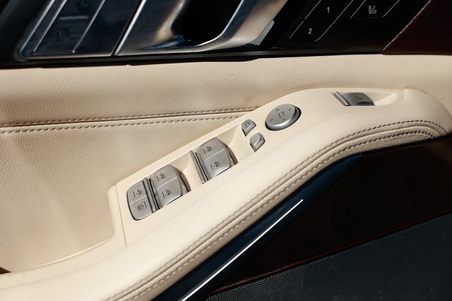 2019 BMW X7 xDrive50i Sports Activity Vehicle - 22939611 - 55