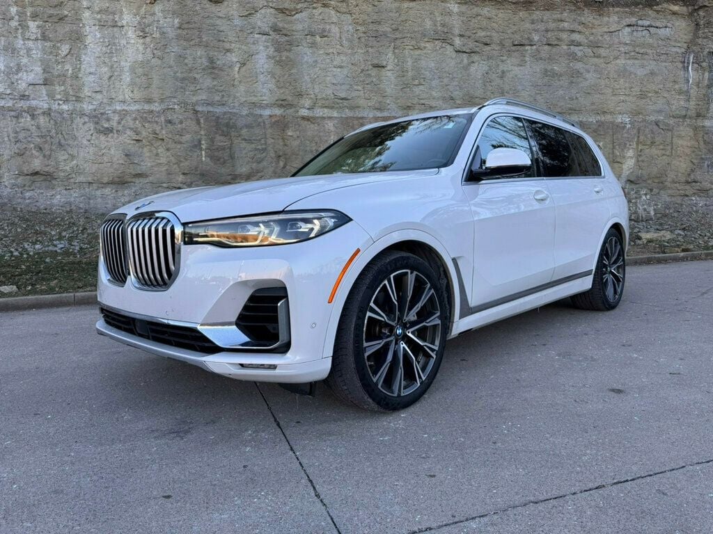 2019 BMW X7 xDrive50i Sports Activity Vehicle - 22747842 - 0