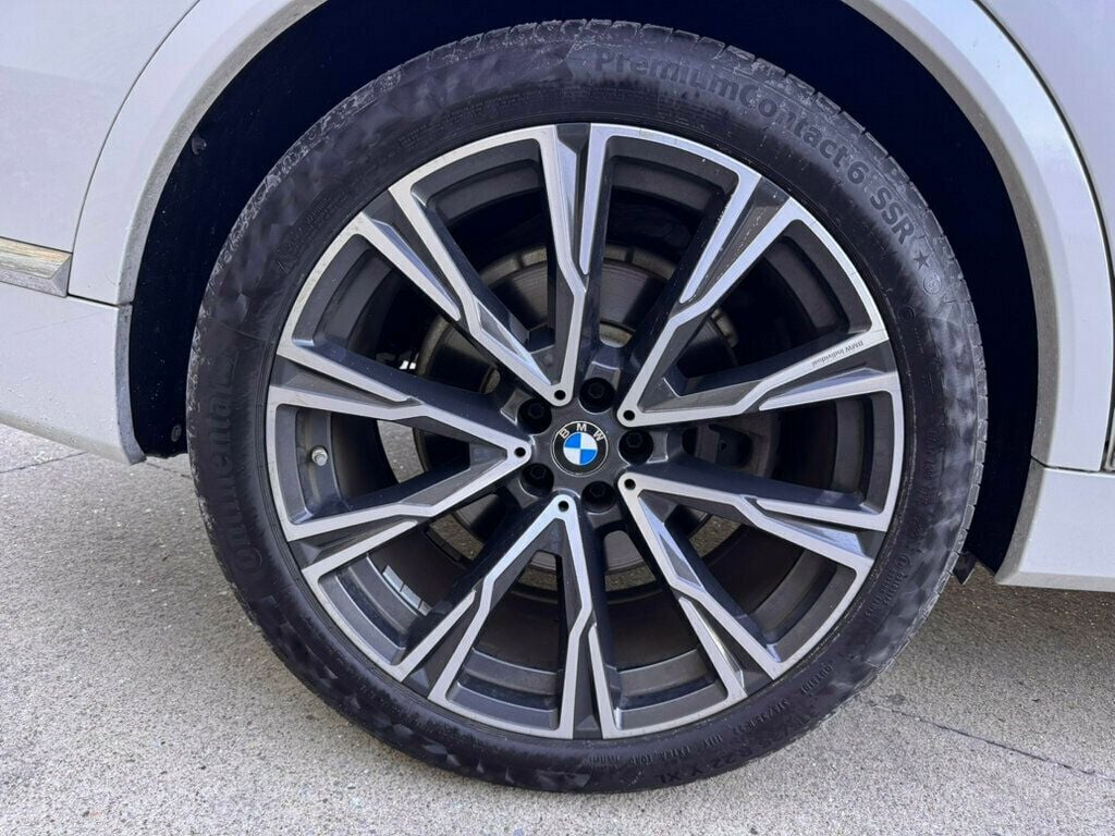 2019 BMW X7 xDrive50i Sports Activity Vehicle - 22747842 - 51