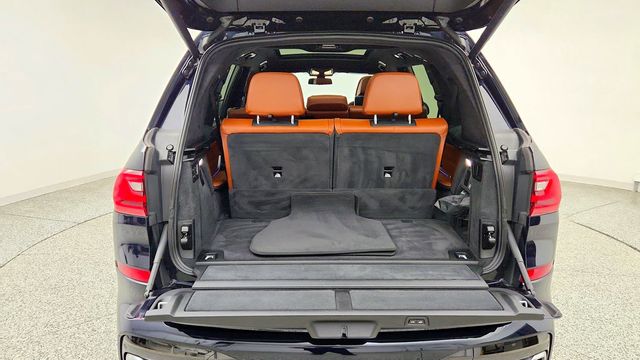 2019 BMW X7 xDrive50i Sports Activity Vehicle - 23098498 - 22