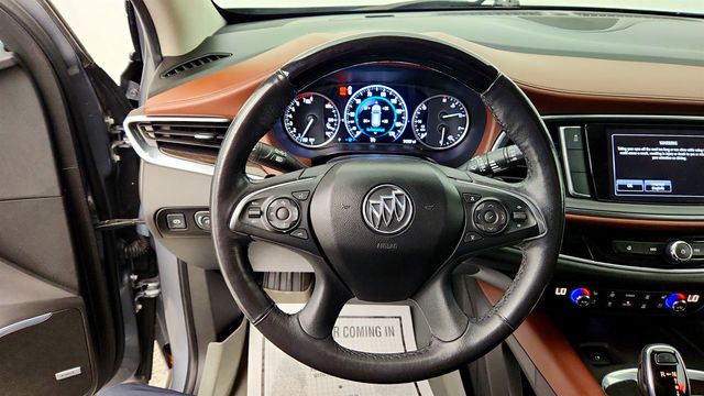 2019 Buick Enclave 4dr Avenir w/ Illuminated Door Sills - 23025762 - 13