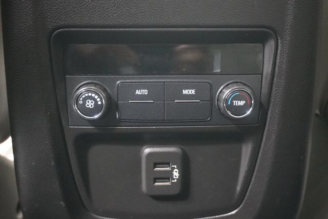 2019 Buick Enclave FWD 4dr Essence - 23023361 - 12
