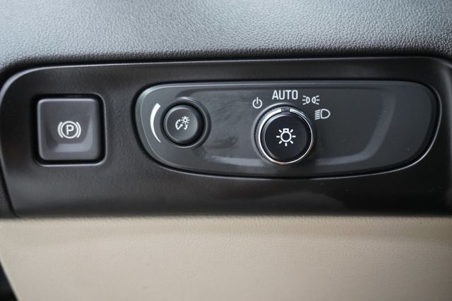 2019 Buick Enclave FWD 4dr Essence - 23023361 - 22