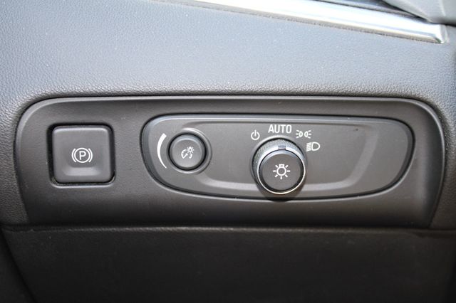 2019 Buick Enclave FWD 4dr Essence - 23011328 - 19