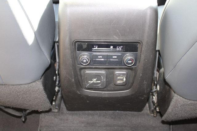 2019 Buick Enclave FWD 4dr Essence - 23011328 - 22