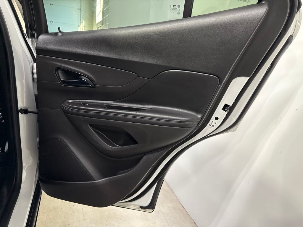 2019 Buick Encore FWD 4dr Preferred - 23071730 - 23